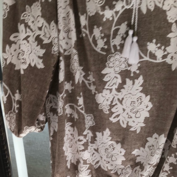 Beautiful PerSeption Concept Ladies Blouse. - Picture 8 of 9